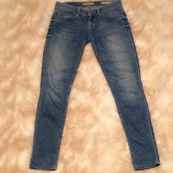 Guess Jeans - Picture 3 of 10